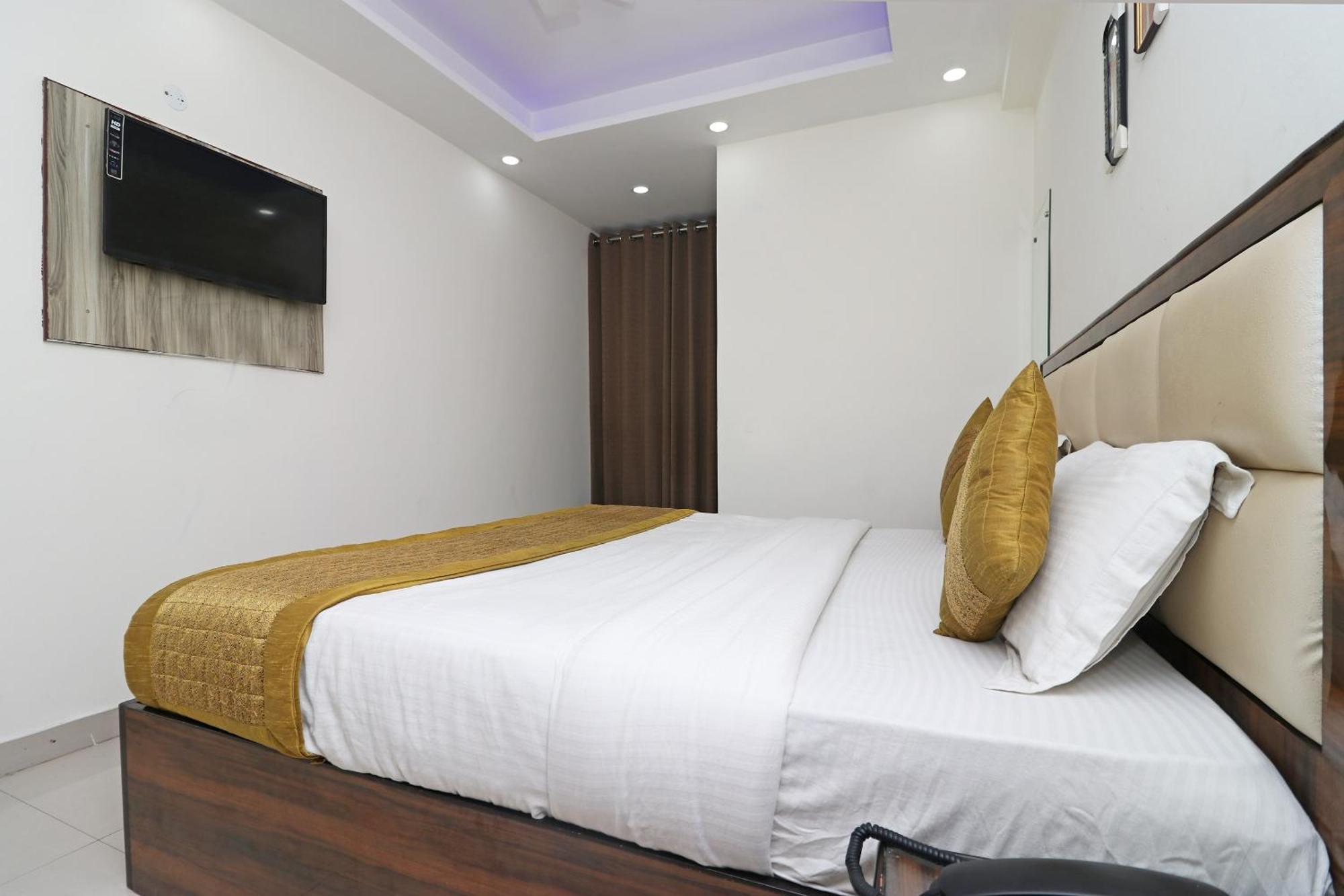 Hotel O Sweet Palace New Delhi Eksteriør bilde